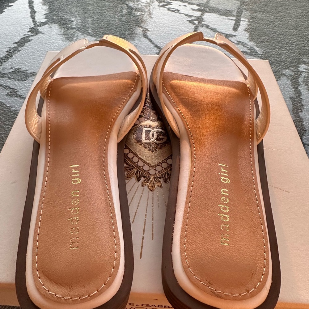 White Madden Girl Sandals 7.5 - Picture 6 of 6